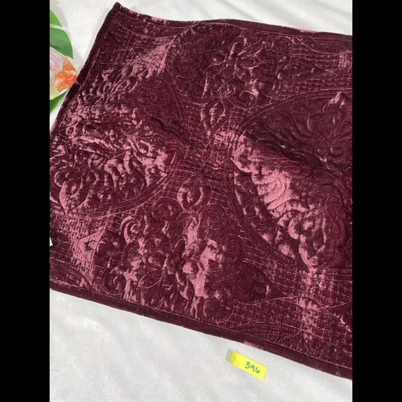 NEW Martha Stewart Medallion Velvet Quit King‎ Sham - Picture 6 of 11